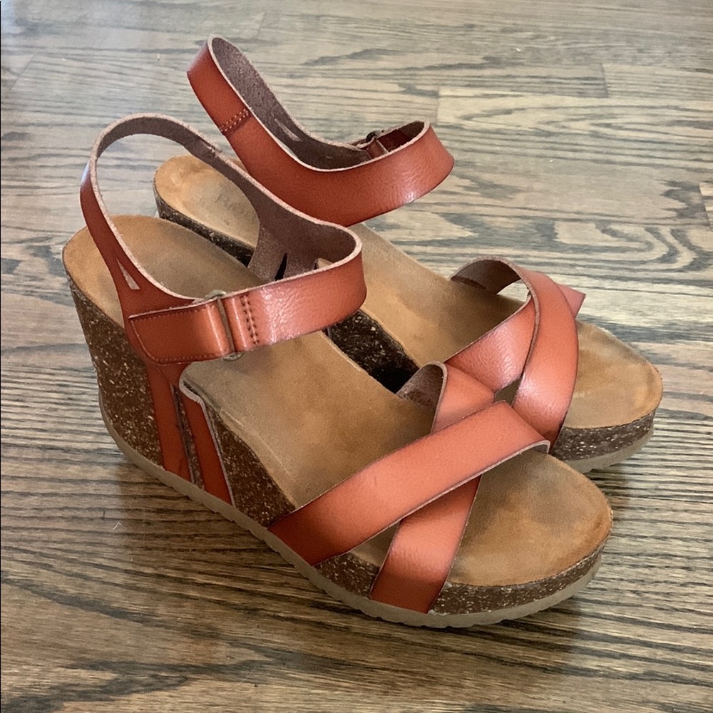Bjorndal Women's Brown Leather Criss Cross Wedge Heeled Sandals